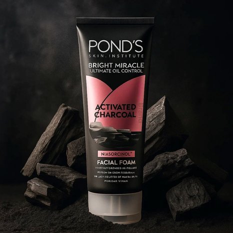 Ponds Bright Miracle Activated Charcoal Niasorcinol Facial Foam 100g
